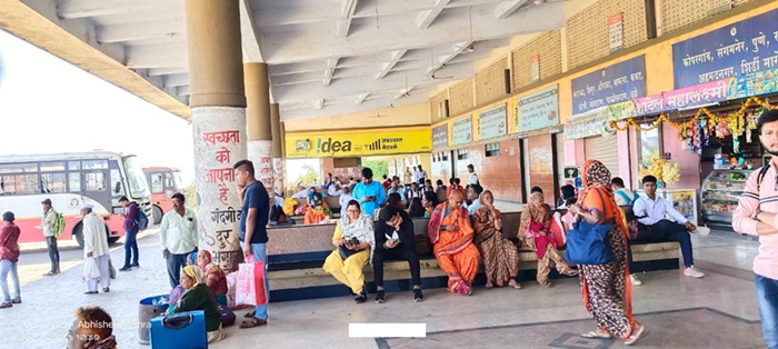vaijapur bus stand